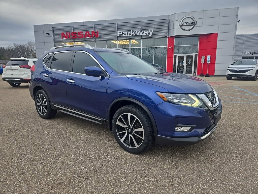 Used 2017 Nissan Rogue SL