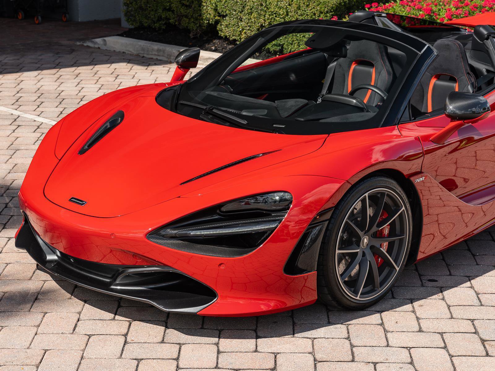 Used 2020 McLaren 720S Performance photo 21