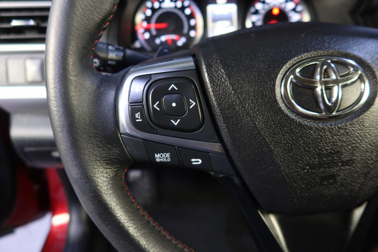 2017 Toyota Camry SE