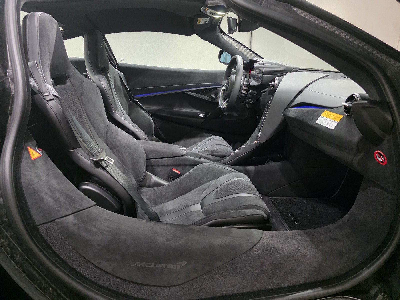 New 2026 McLaren 750S Coupe photo 17