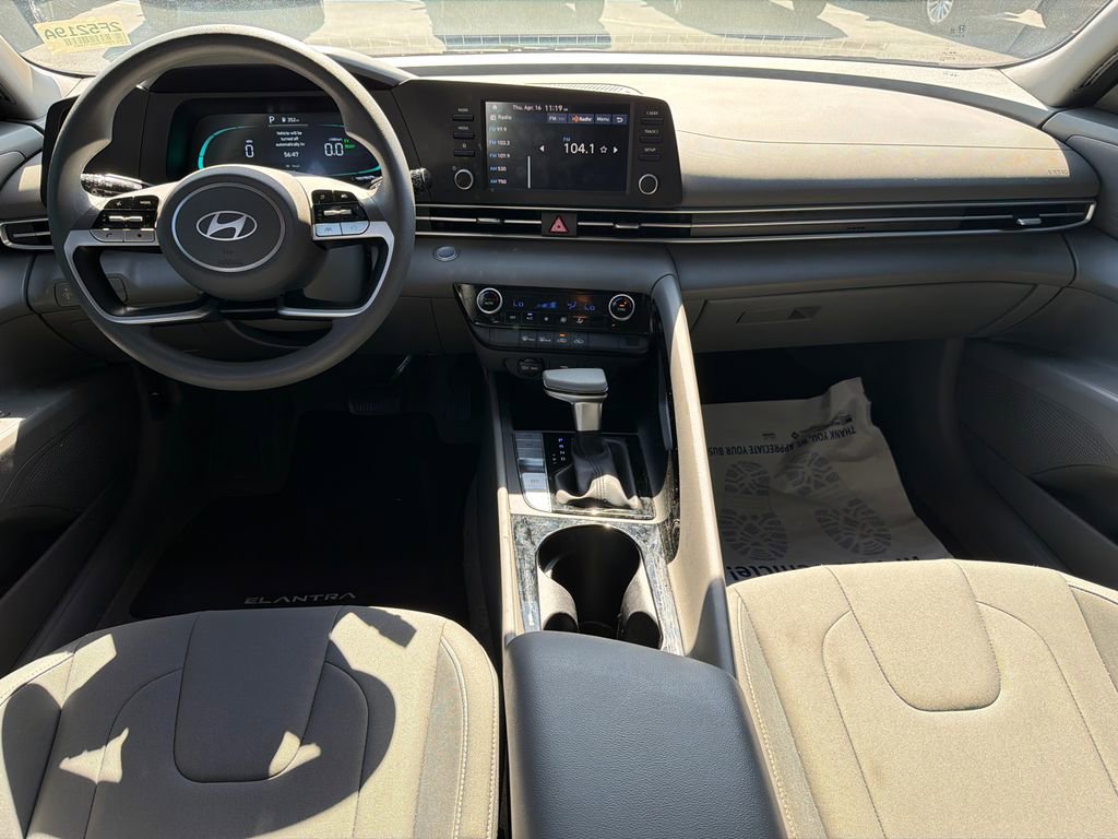 2025 Hyundai Elantra Blue