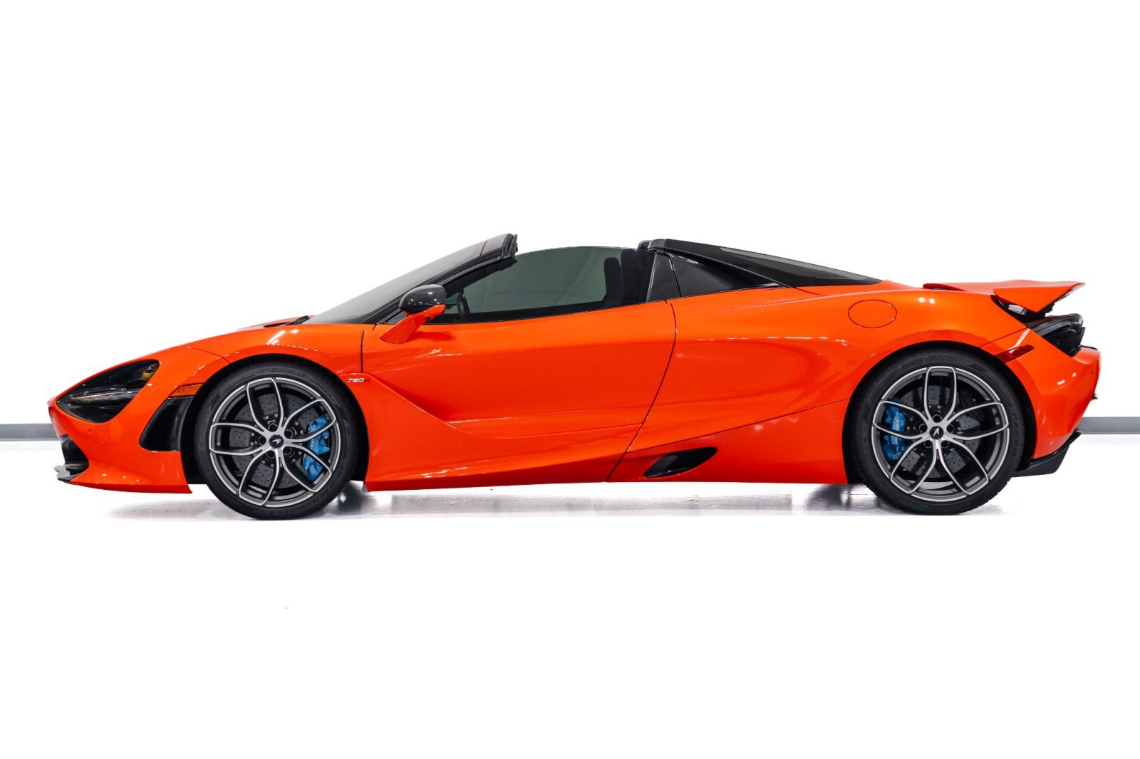 Used 2019 McLaren 720S Performance photo 10