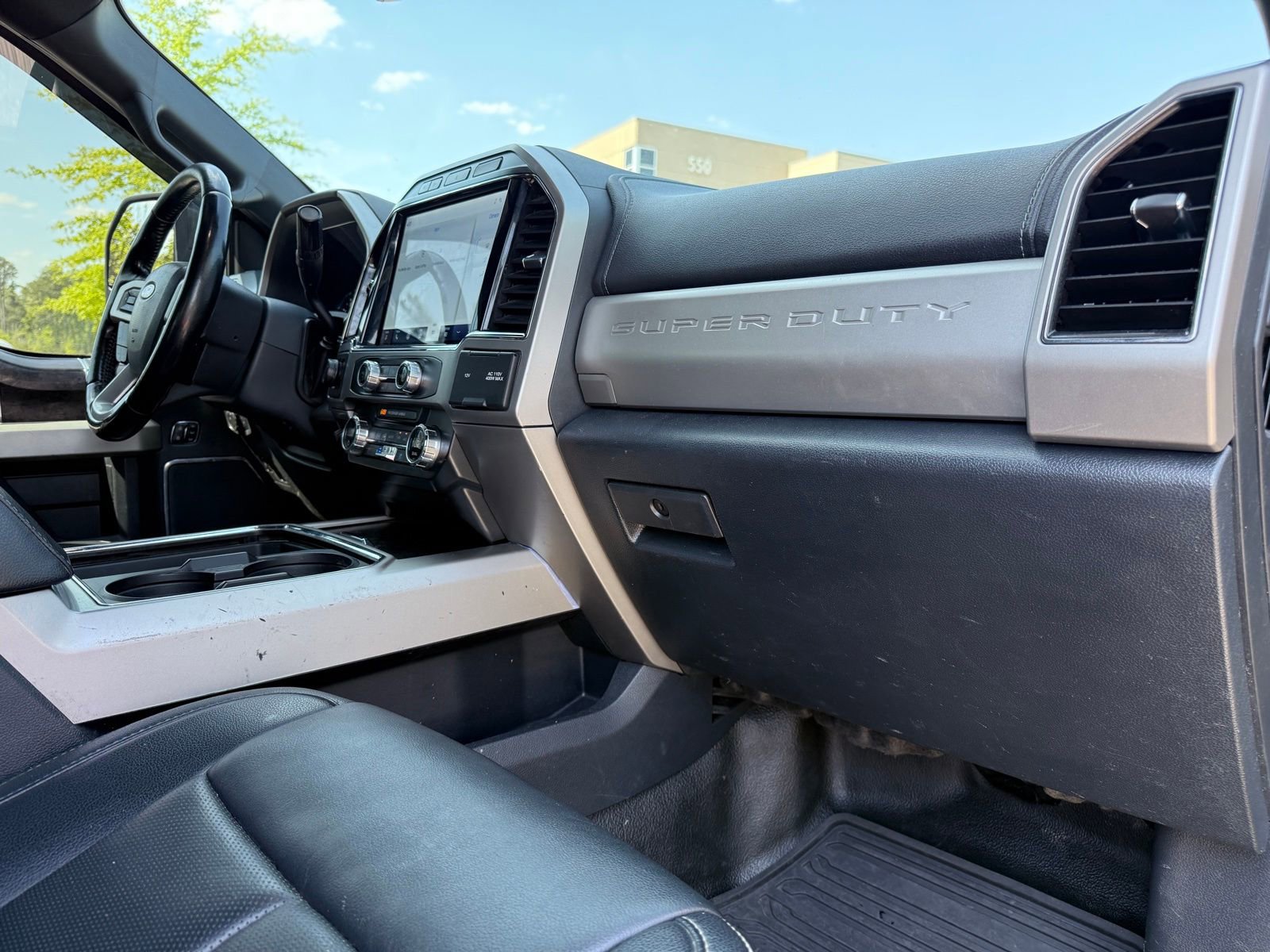 2022 Ford F350 Lariat