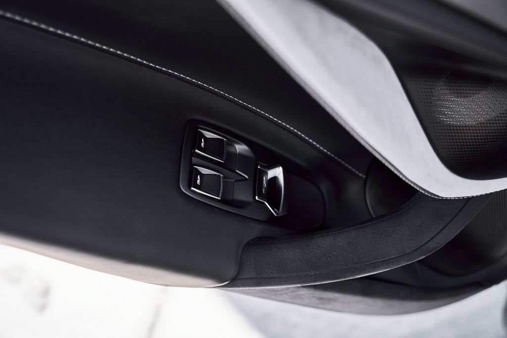 Used 2024 McLaren 750S photo 33