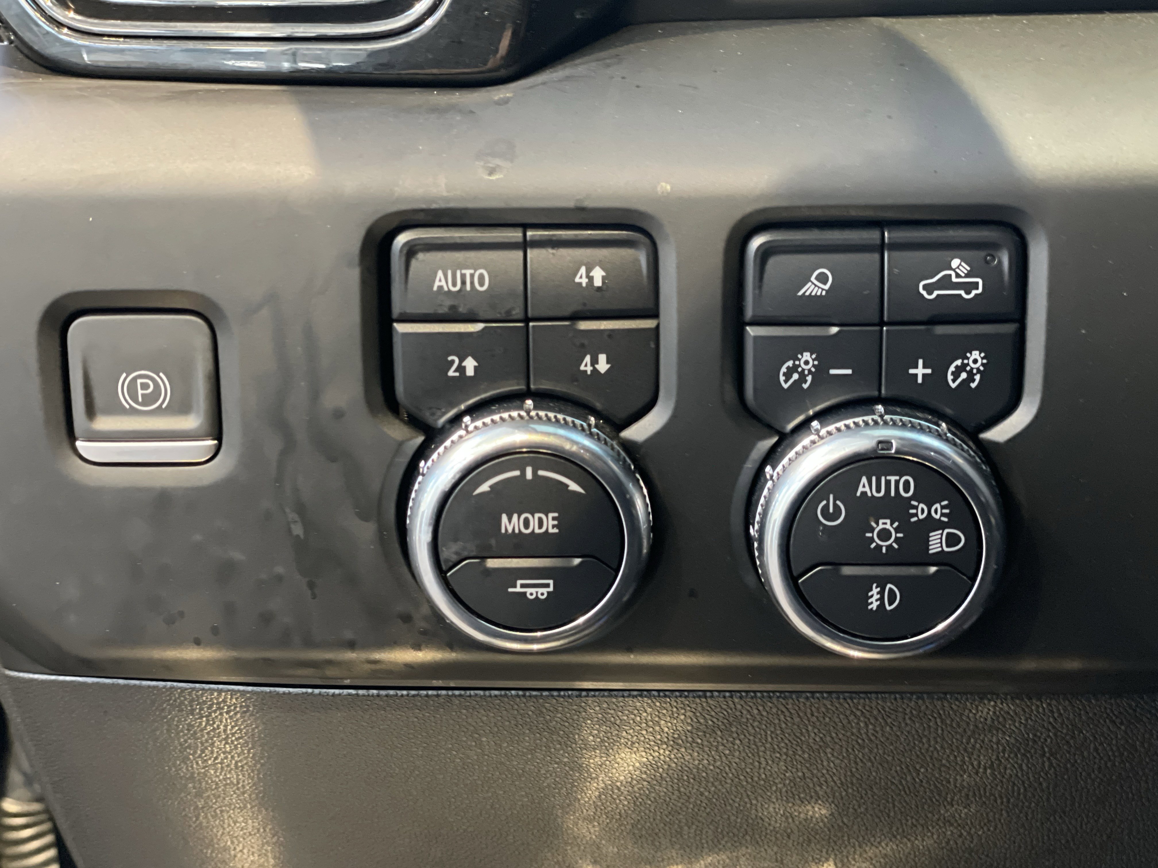 2024 GMC Sierra 2500 AT4