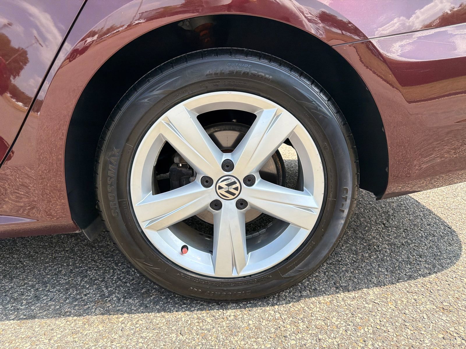 2014 Volkswagen Passat 1.8T Wolfsburg Edition