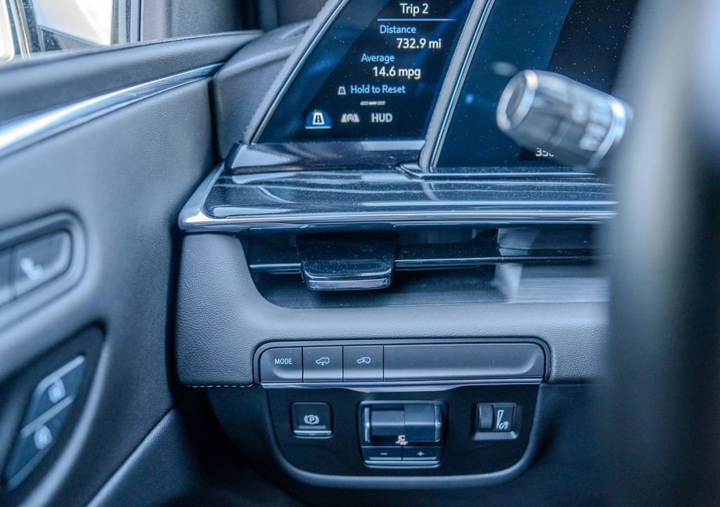 2024 Cadillac Escalade Sport