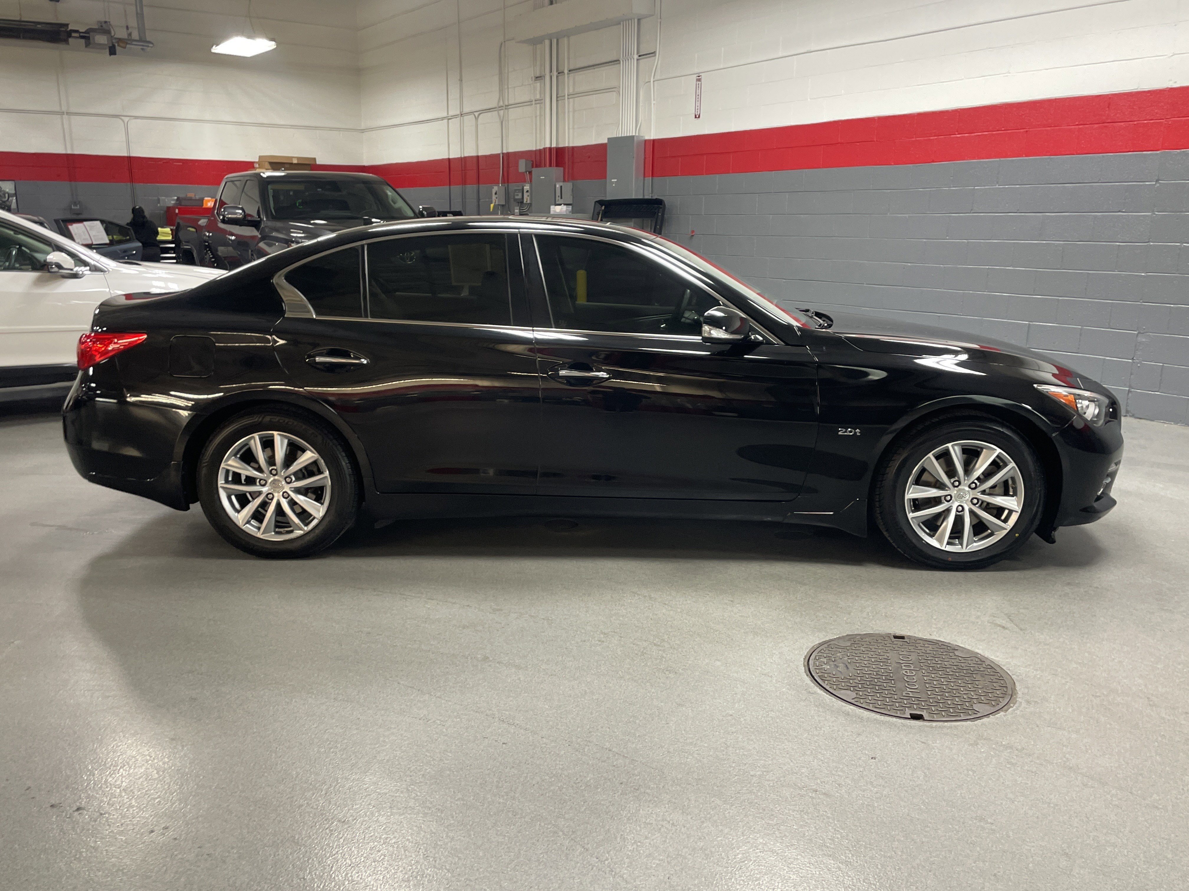 2016 INFINITI Q50 Premium