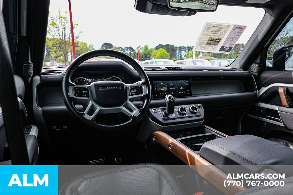 2022 Land Rover Defender 110 X-Dynamic SE