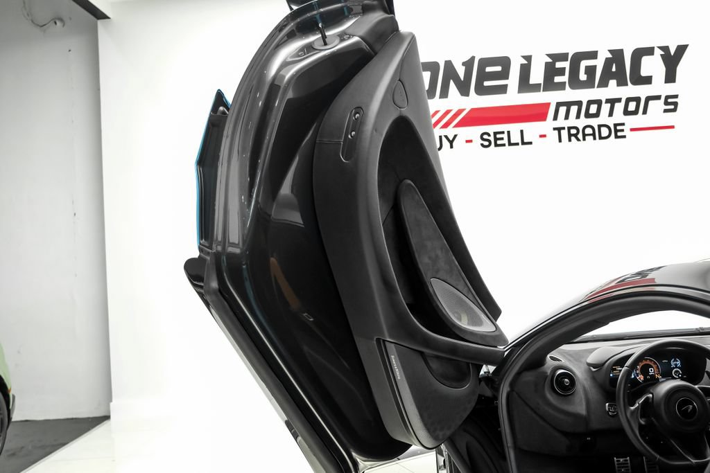 Used 2019 McLaren 600LT photo 34