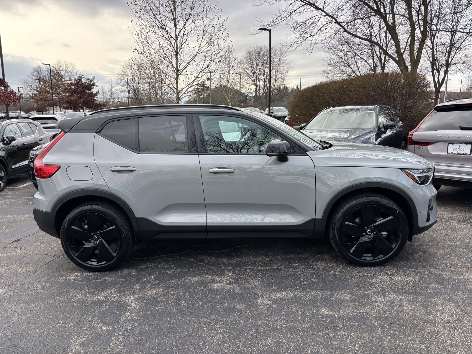2026 Volvo Xc40 B5 Ultra