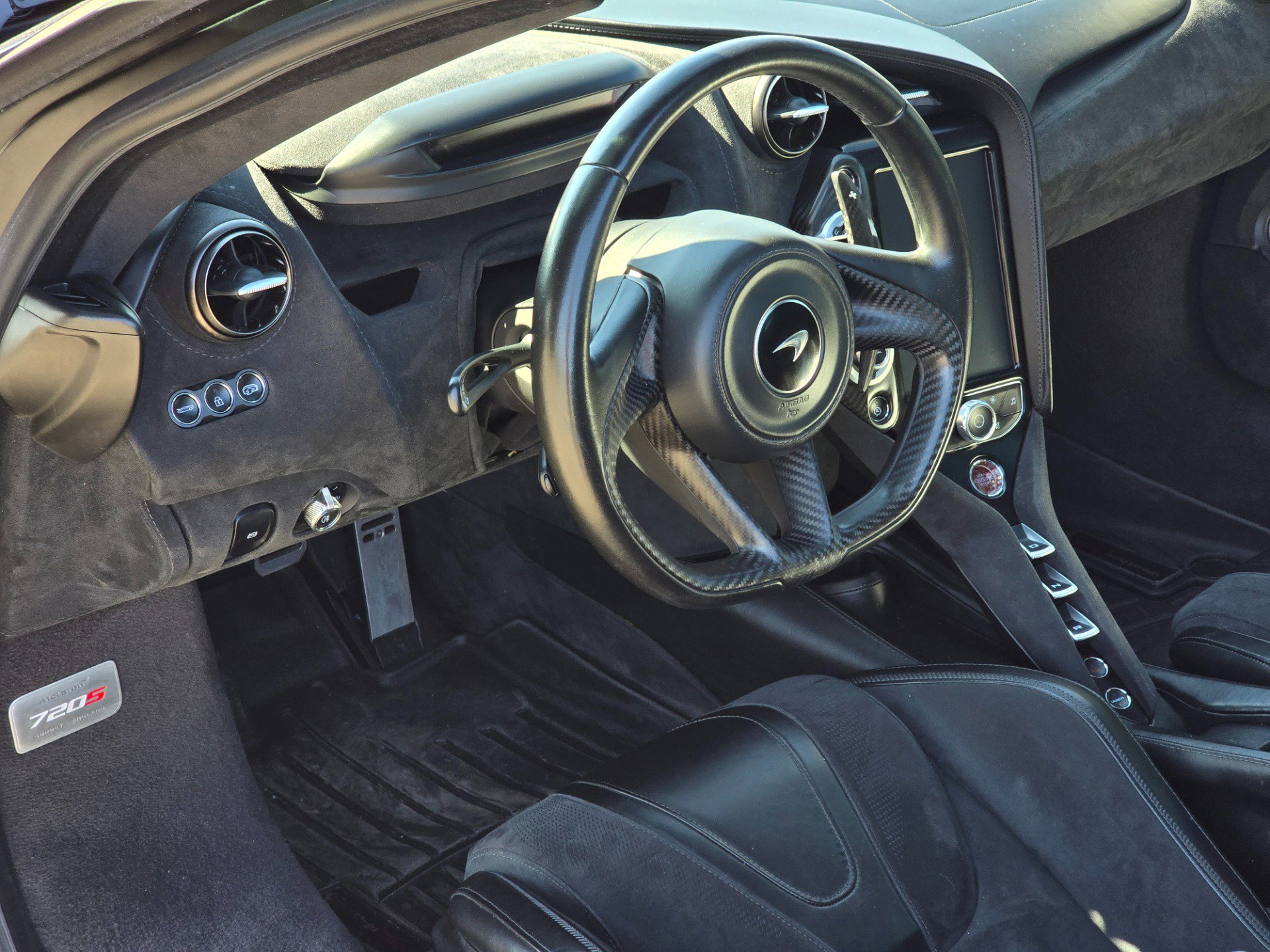 Used 2019 McLaren 720S Performance photo 38