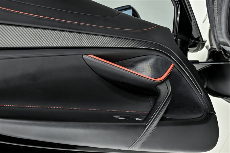 Used 2021 McLaren 720S photo 22