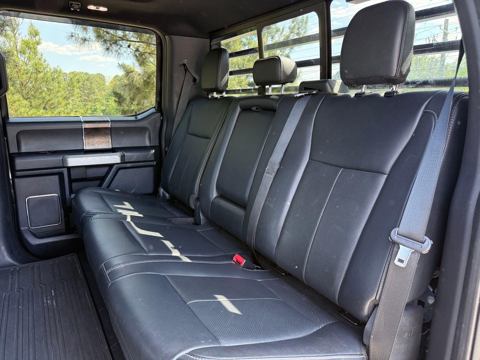 2022 Ford F350 Lariat