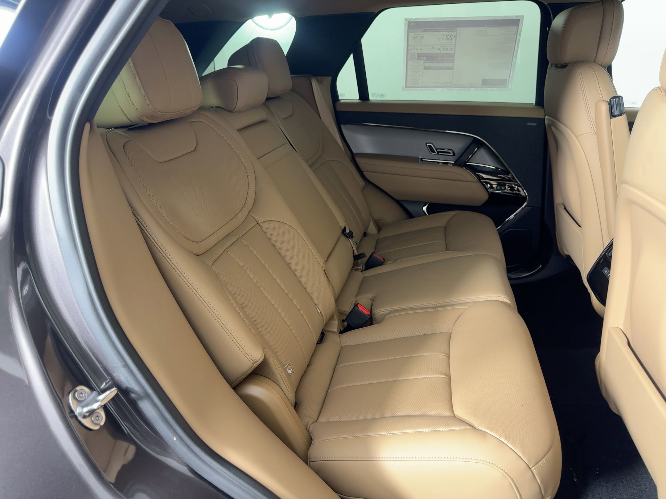 2026 Land Rover Range Rover Sport SE