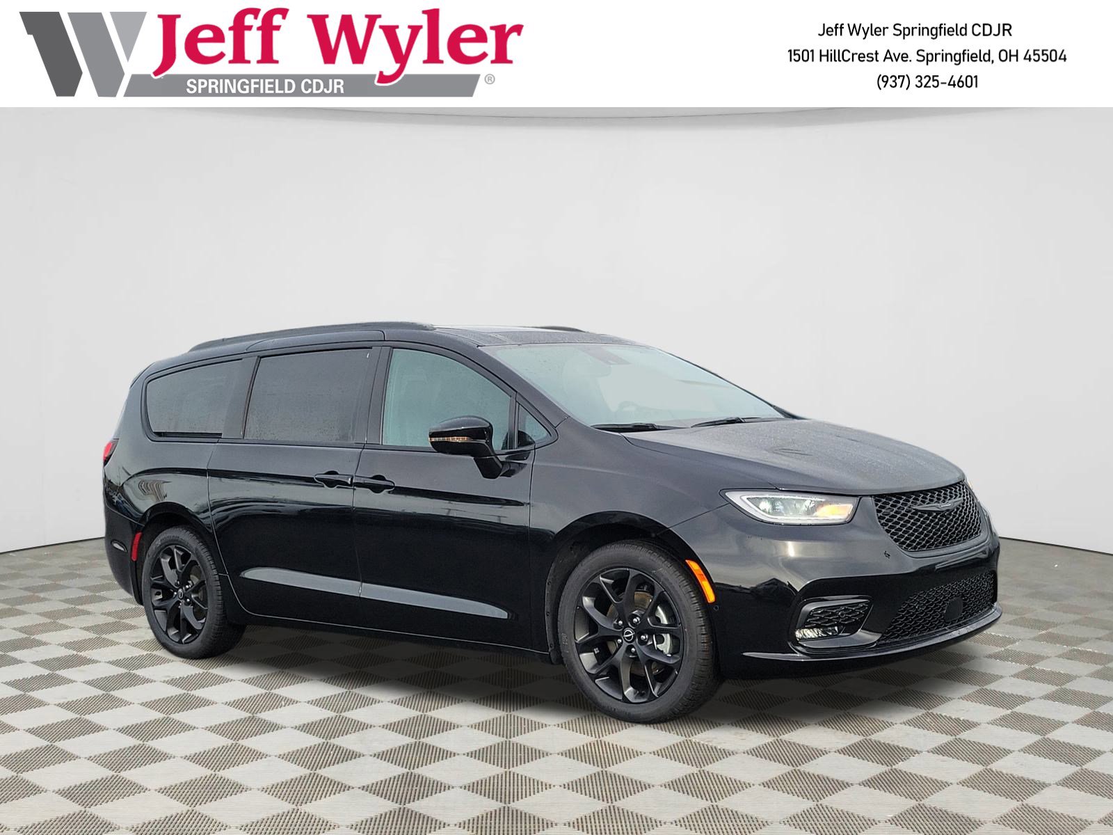 New 2026 Chrysler Pacifica Select w/ S Appearance Package