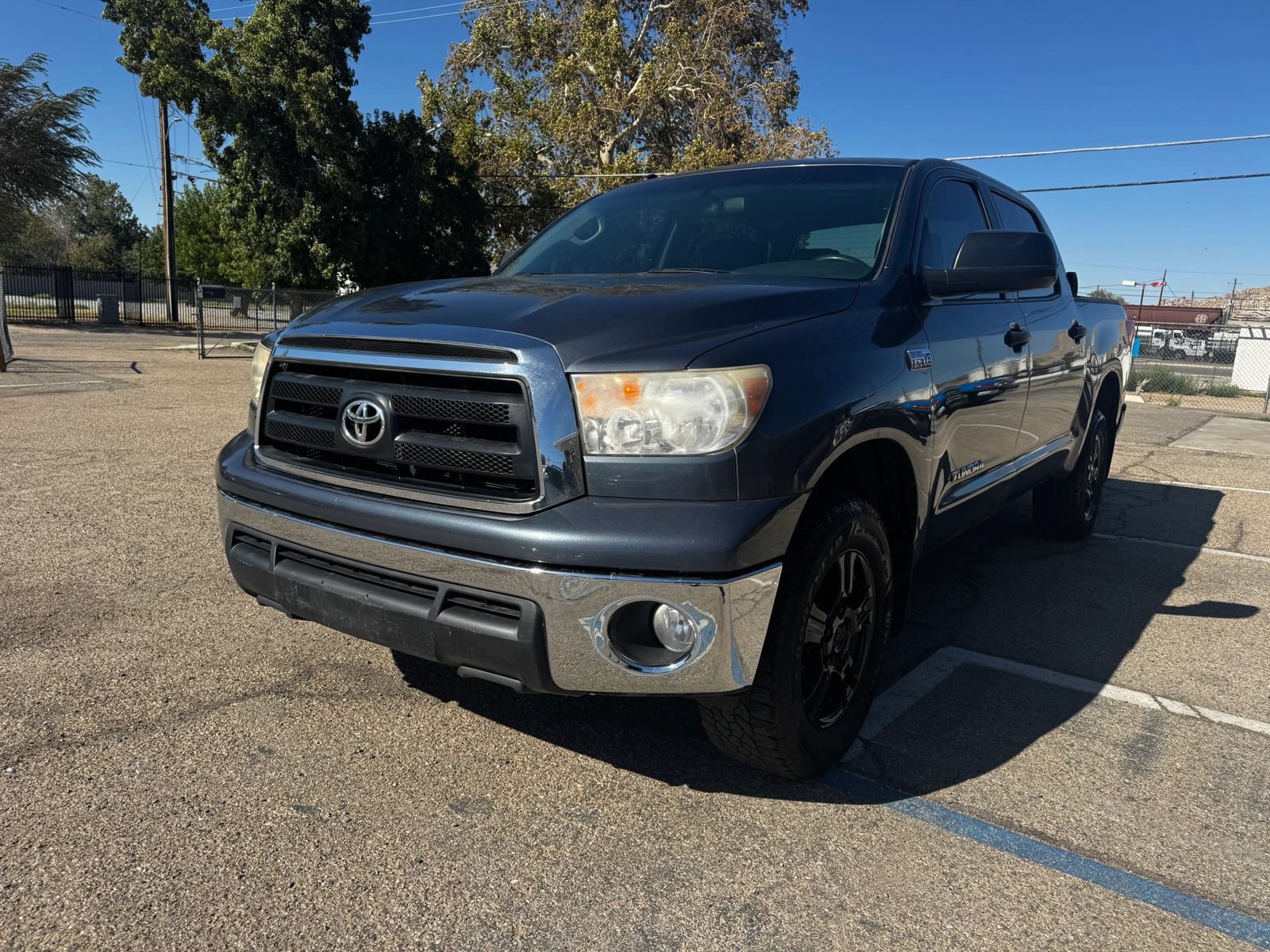 Used 2010 Toyota Tundra 4x4 CrewMax w/ Tow Pkg