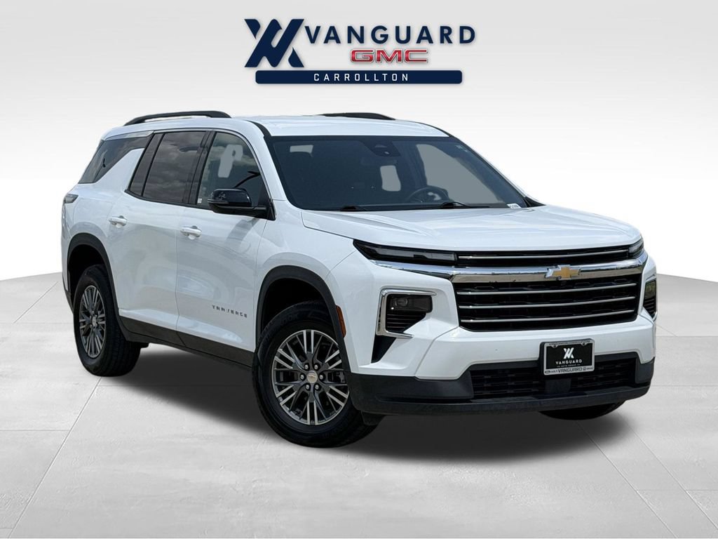 Used 2025 Chevrolet Traverse LT