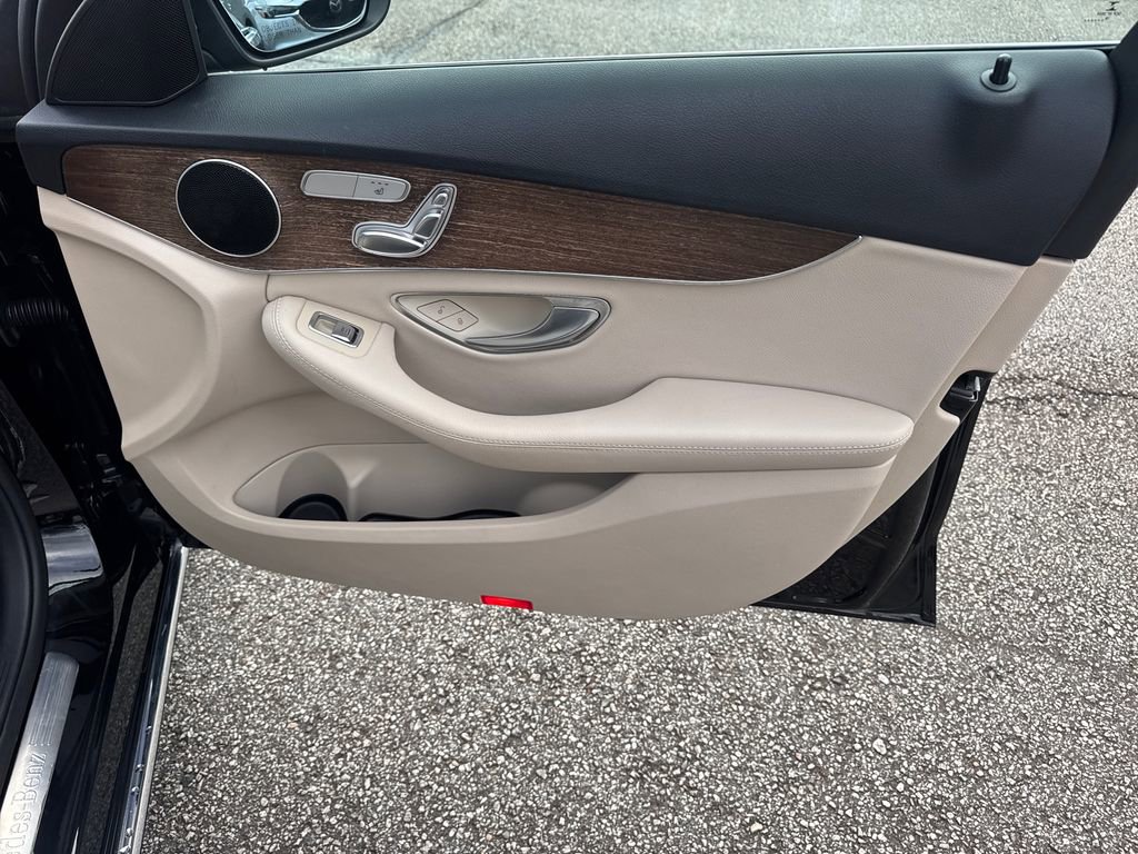 2019 Mercedes-Benz C 300 Sedan