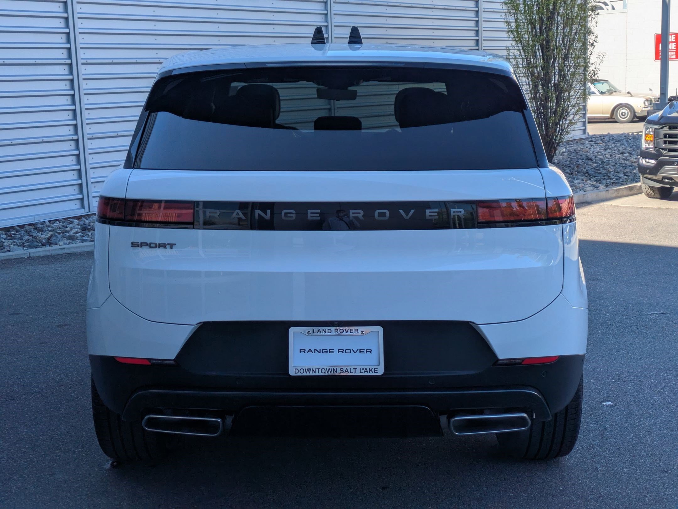 2026 Land Rover Range Rover Sport SE