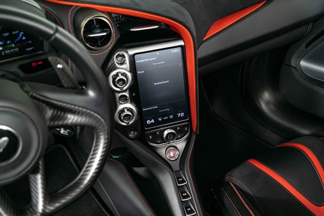 Used 2021 McLaren 720S Performance photo 19