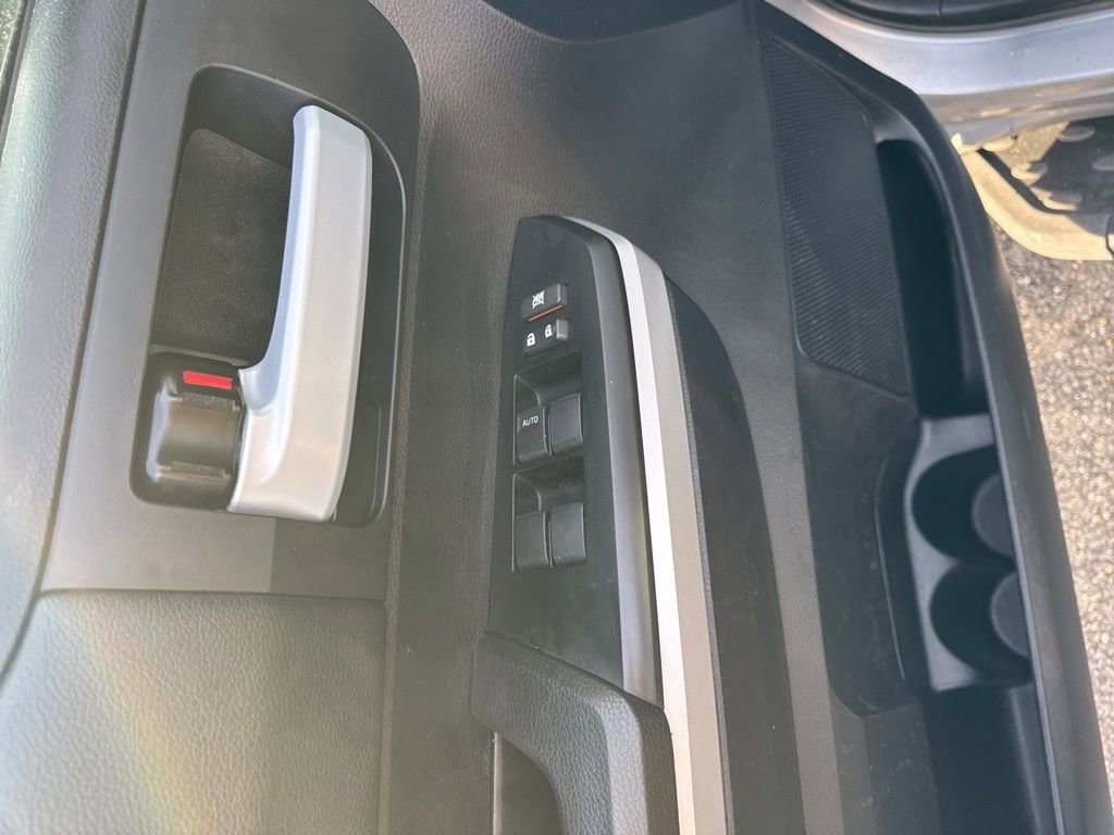 2014 Toyota Tundra SR5