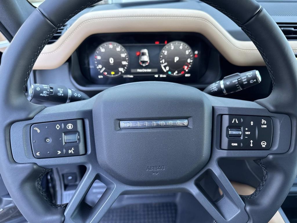 2026 Land Rover Defender 110 X-Dynamic SE