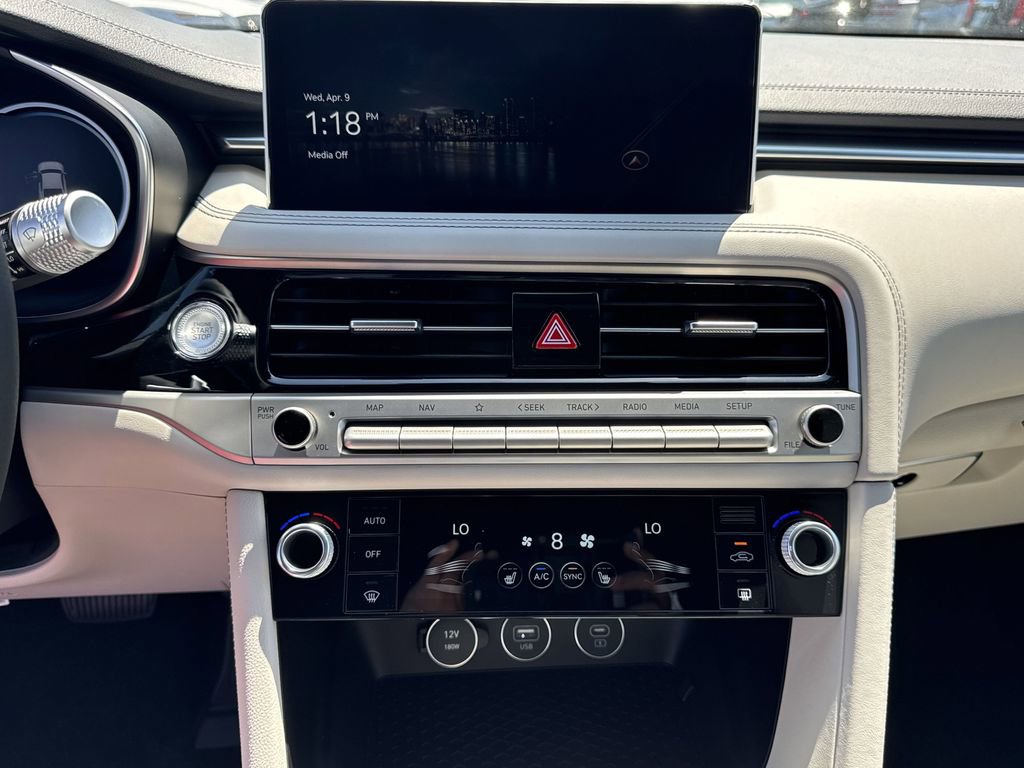 2025 Genesis G70 2.5T