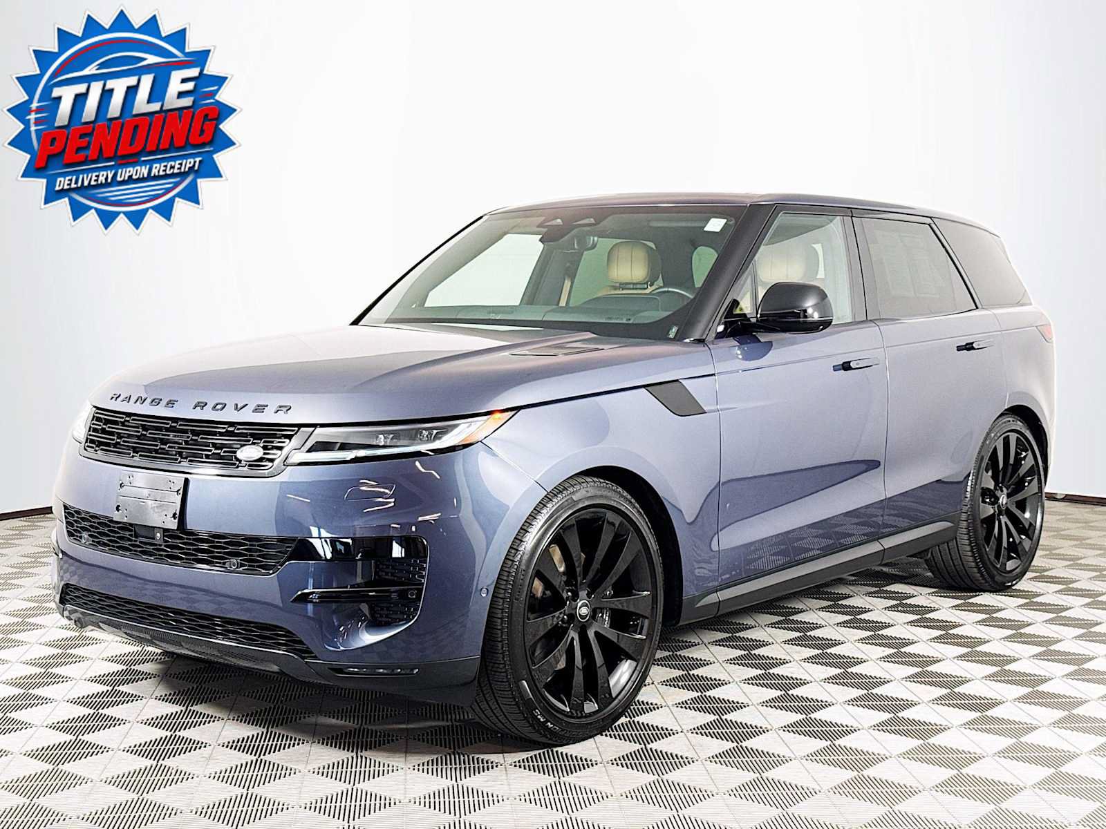 Used 2025 Land Rover Range Rover Sport SE