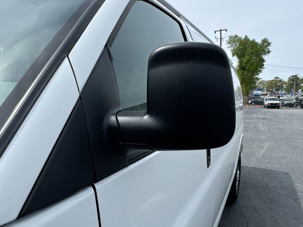 2024 GMC Savana 2500