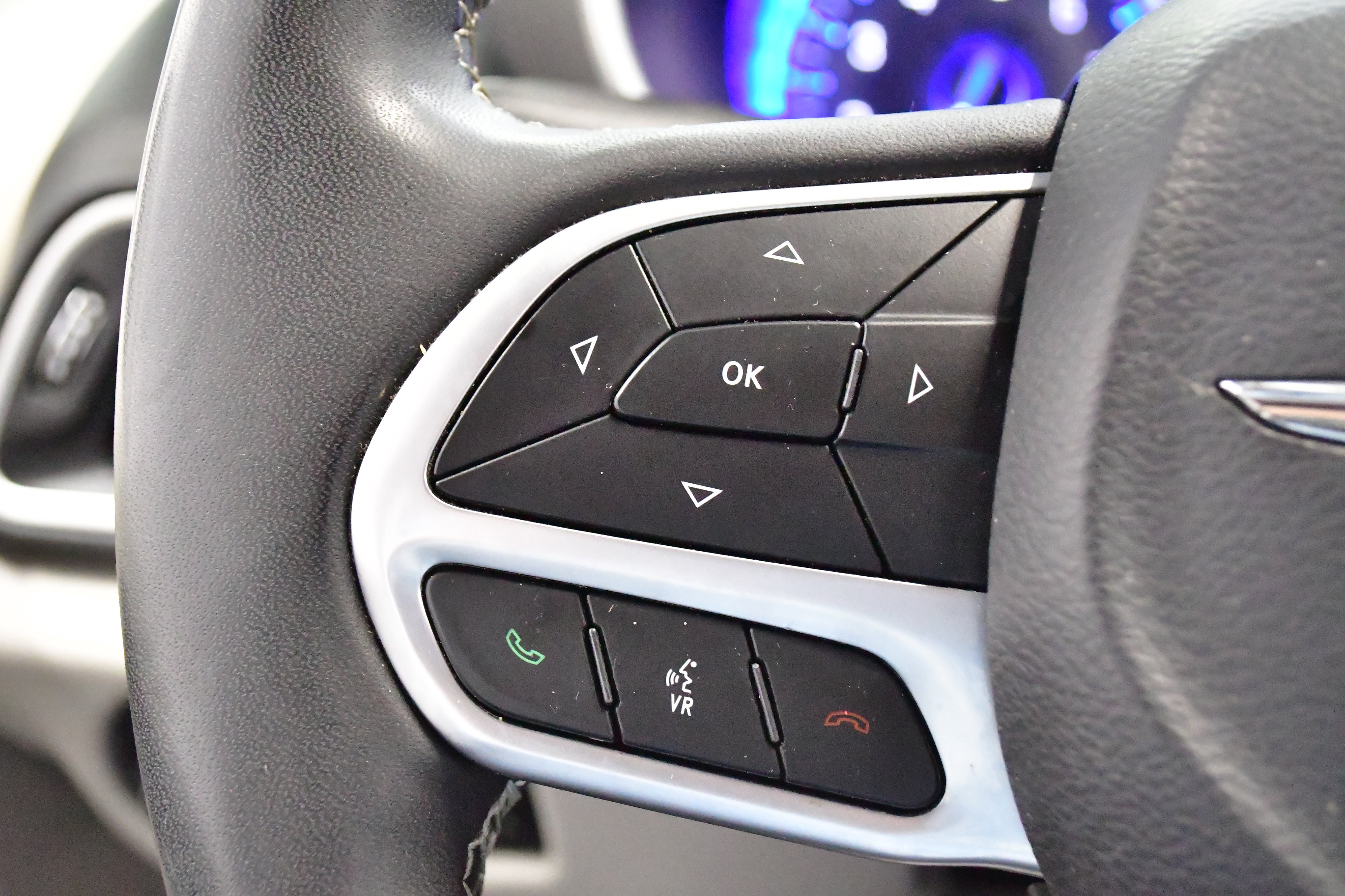 2023 Chrysler Pacifica Touring-L