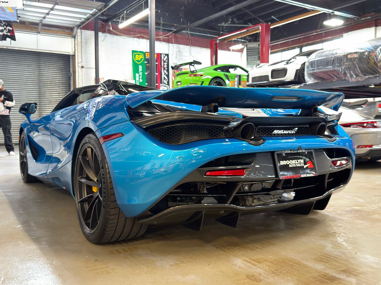 Used 2020 McLaren 720S Luxury photo 10