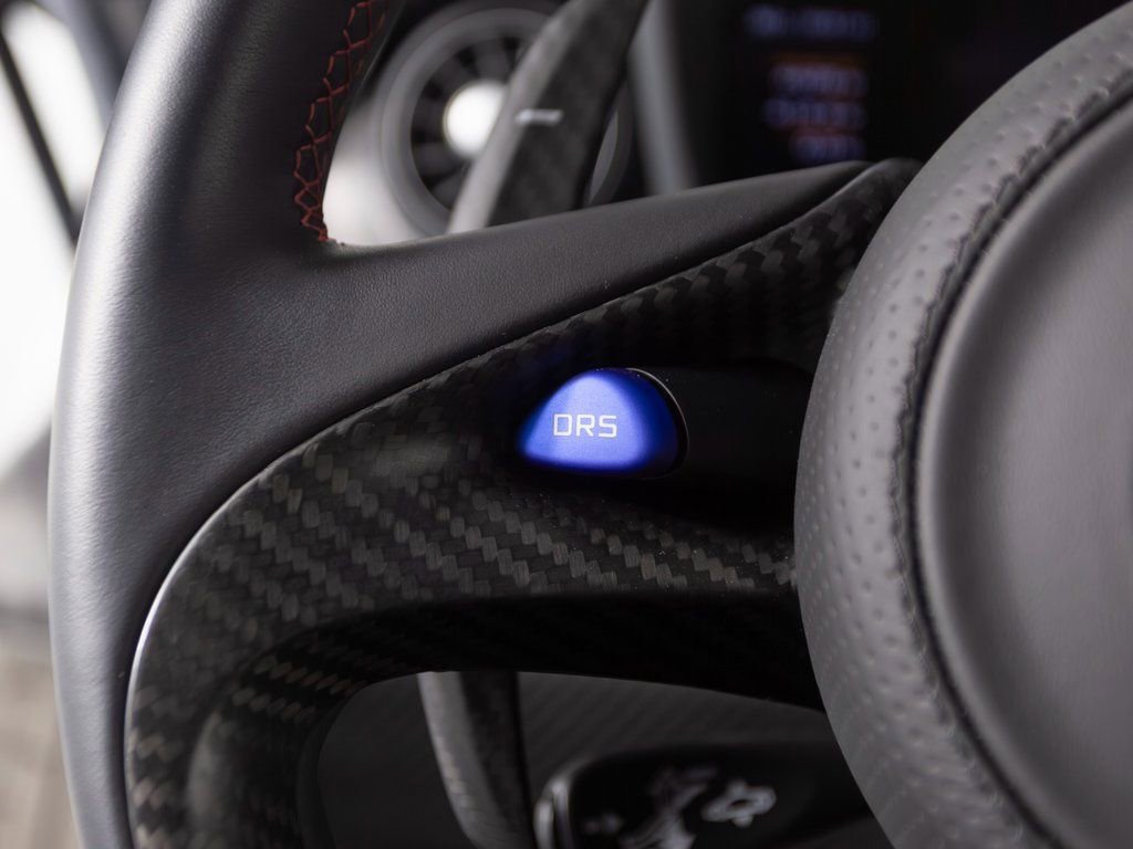 Used 2014 McLaren P1 photo 29