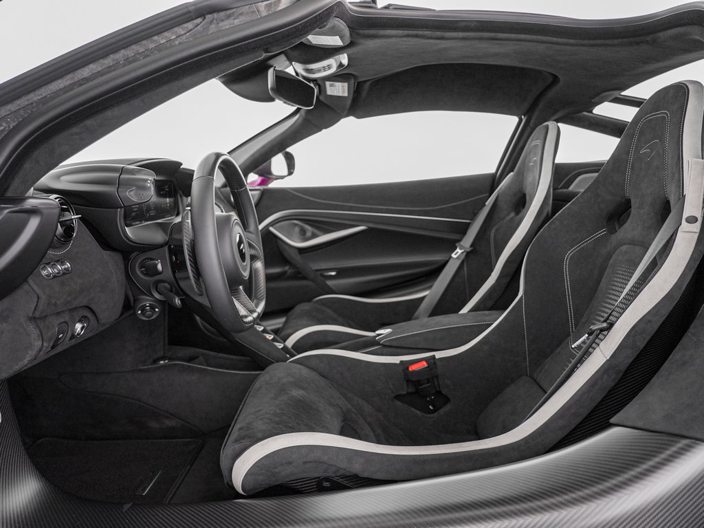 New 2027 McLaren 750S photo 14
