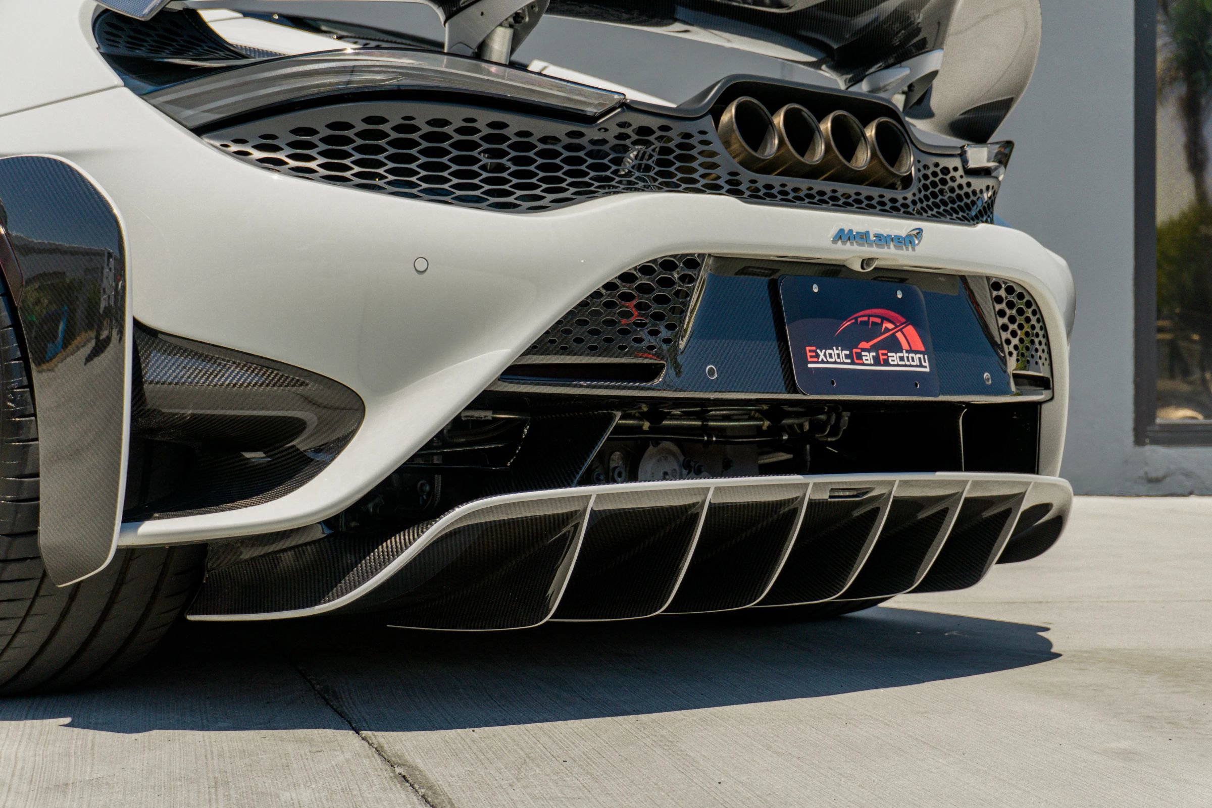 Used 2022 McLaren 765LT photo 55