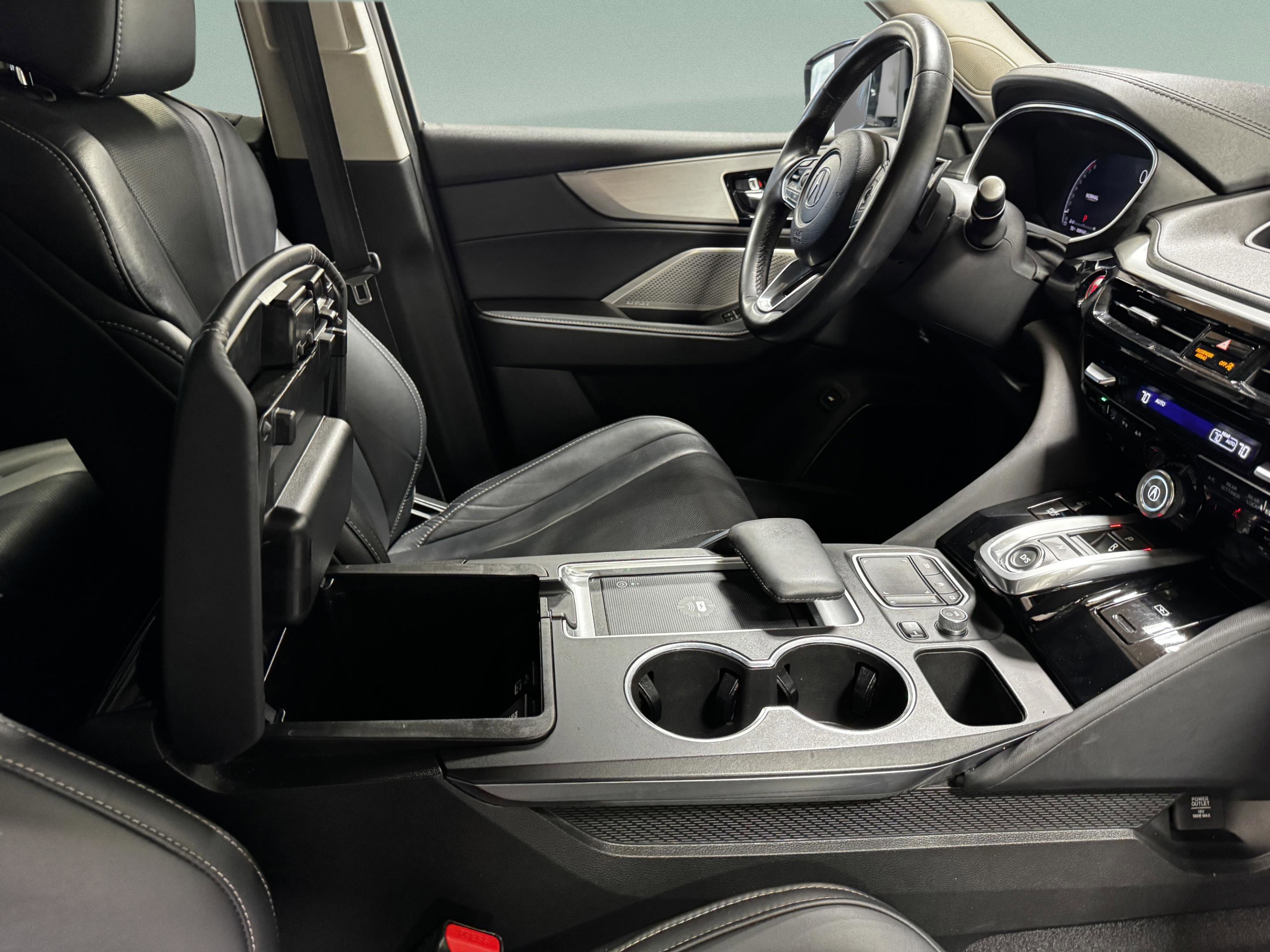 2023 Acura MDX FWD w/ Technology Package