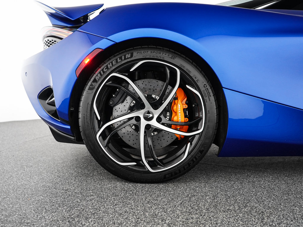 Used 2024 McLaren 750S Spider photo 34