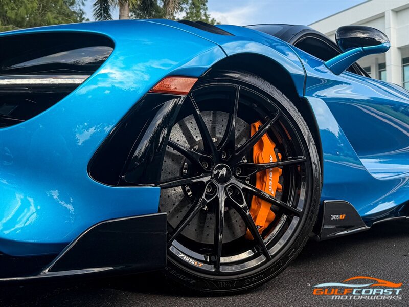Used 2021 McLaren 765LT photo 13