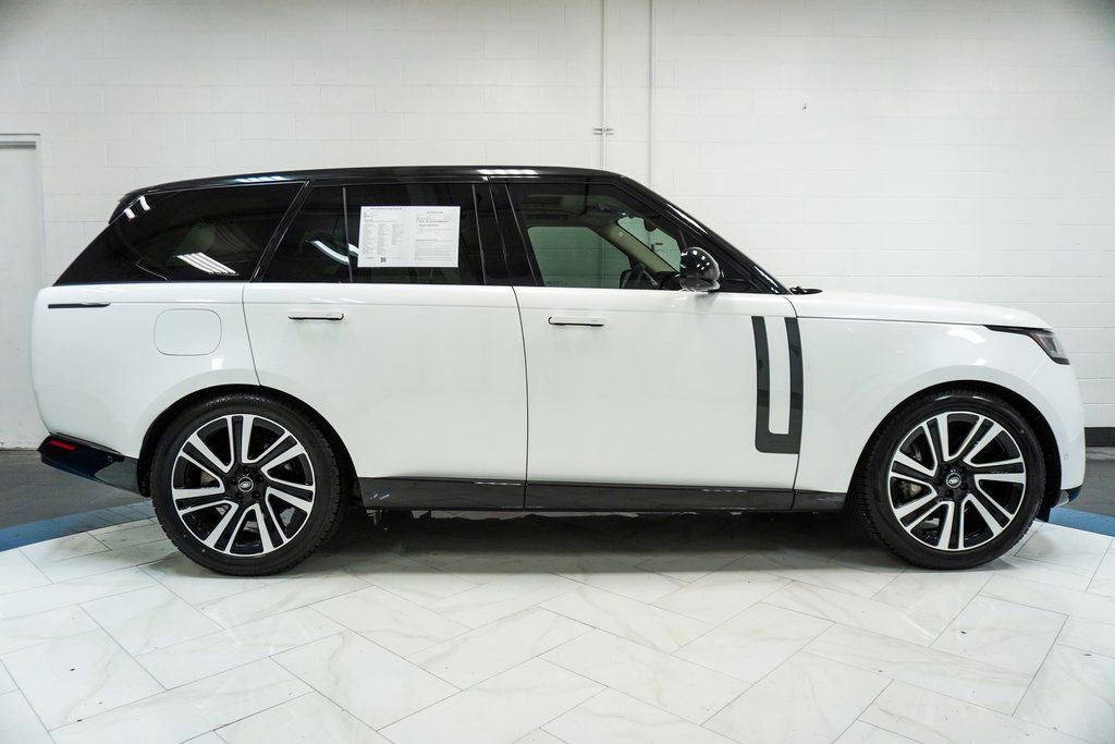 2023 Land Rover Range Rover SE
