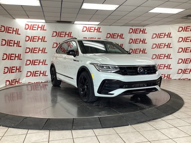 Used 2023 Volkswagen Tiguan SE R-Line