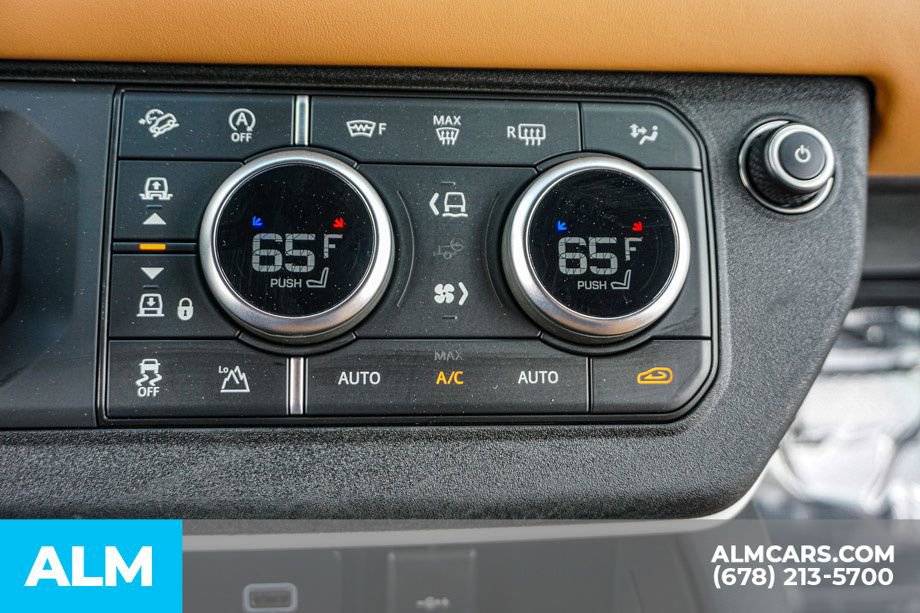 2023 Land Rover Defender 130 SE