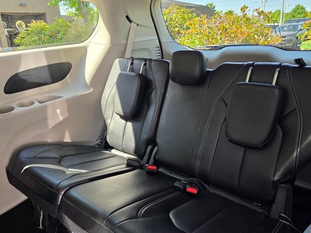 2024 Chrysler Pacifica Touring-L