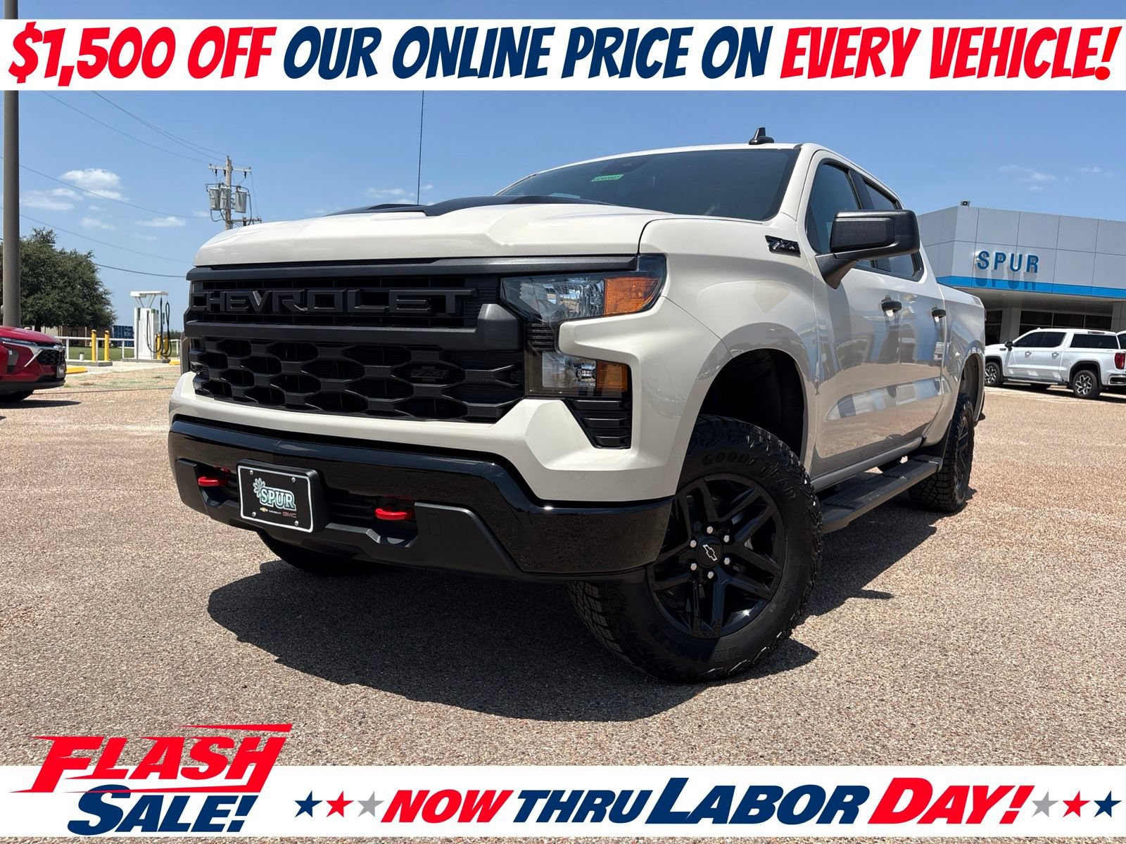New 2026 Chevrolet Silverado 1500 Custom Trail Boss w/ LPO, Dark Essentials Package