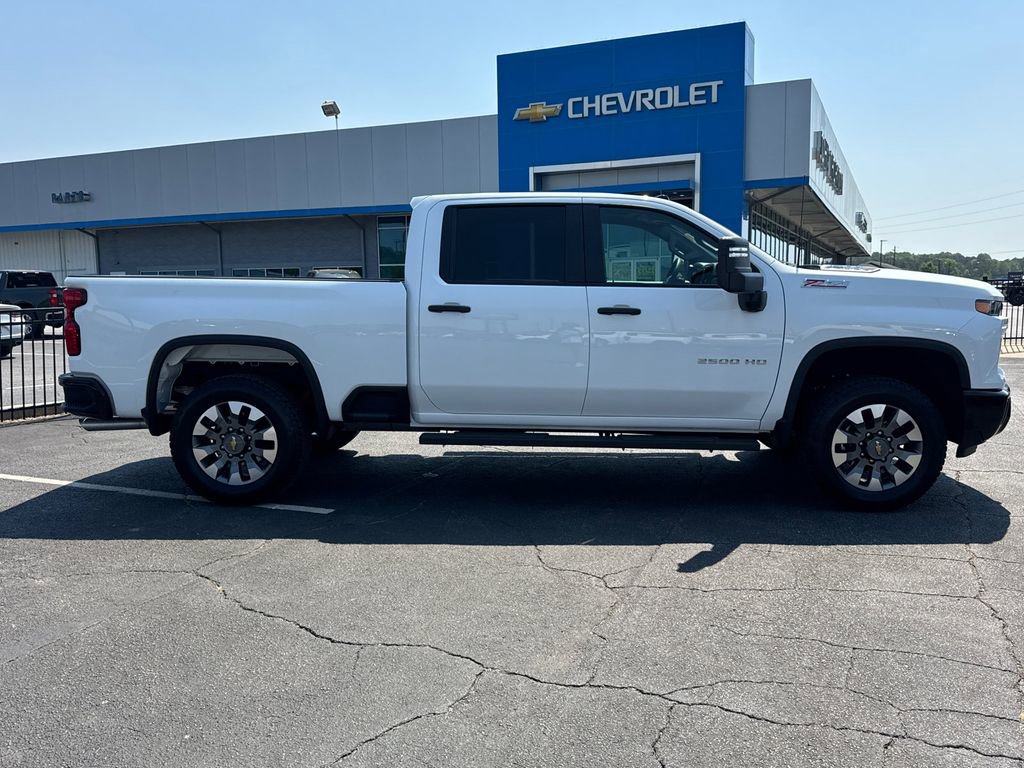 2025 Chevrolet Silverado 2500 Custom