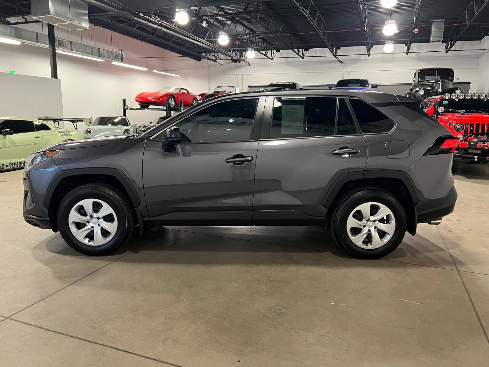 2022 Toyota RAV4 LE