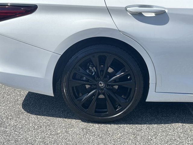 2024 Lexus ES 300h F Sport