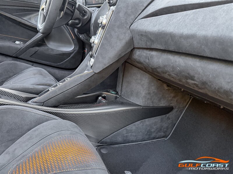 Used 2021 McLaren 765LT photo 35