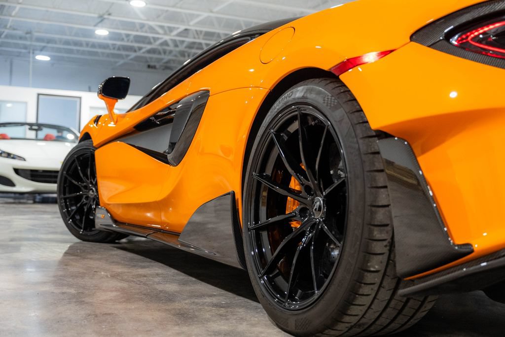 Used 2019 McLaren 600LT photo 27