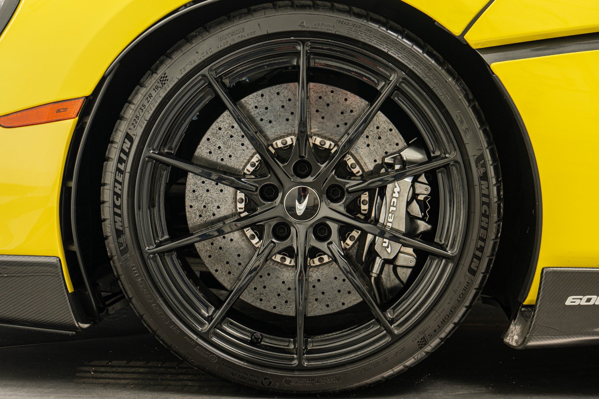 Used 2019 McLaren 600LT photo 10