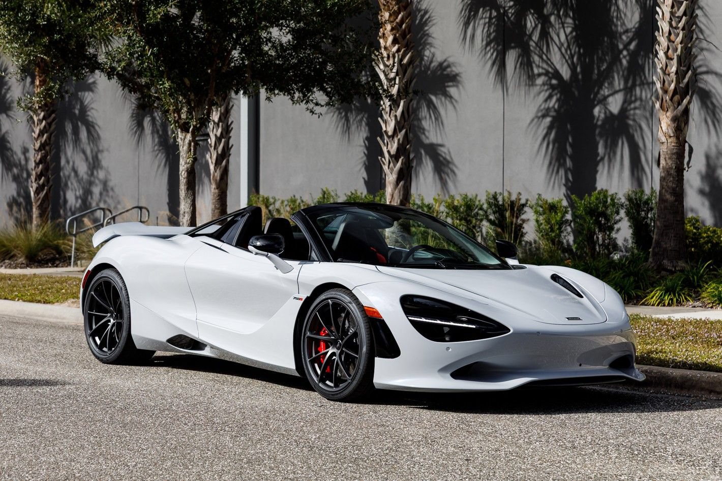 Used 2026 McLaren 750S Spider photo 6
